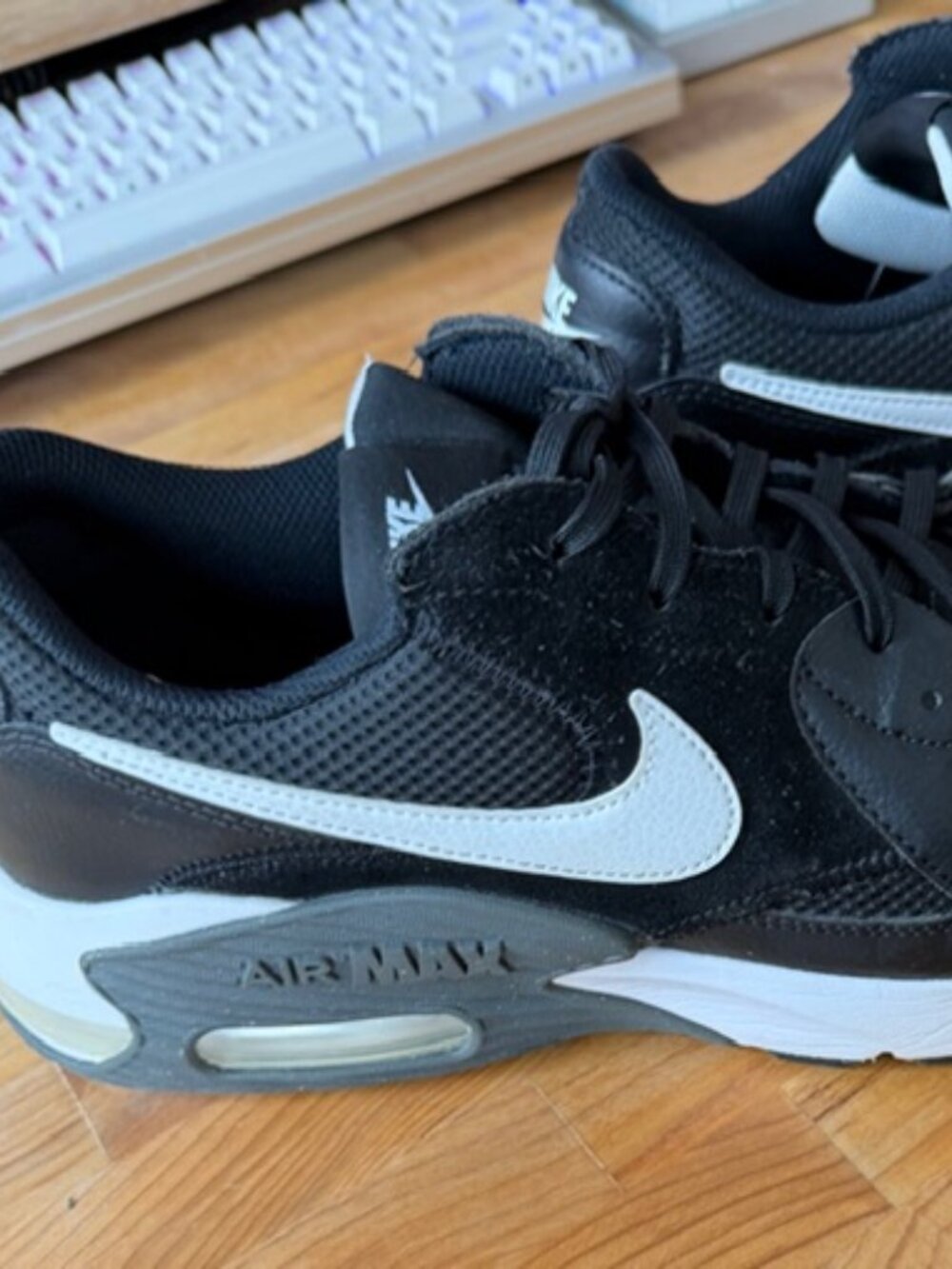 Nike Air Max Excee Black White Men’s Sneakers – Worn Once – Excellent Condition